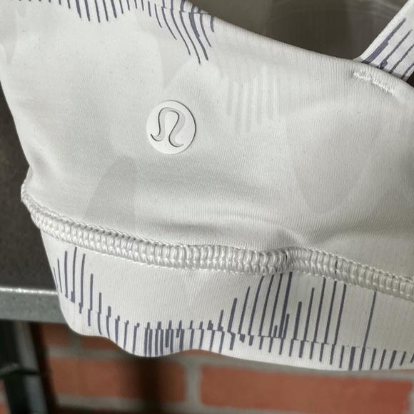 Lululemon Energy Bra *RARE* Pattern - Picture 3 of 5